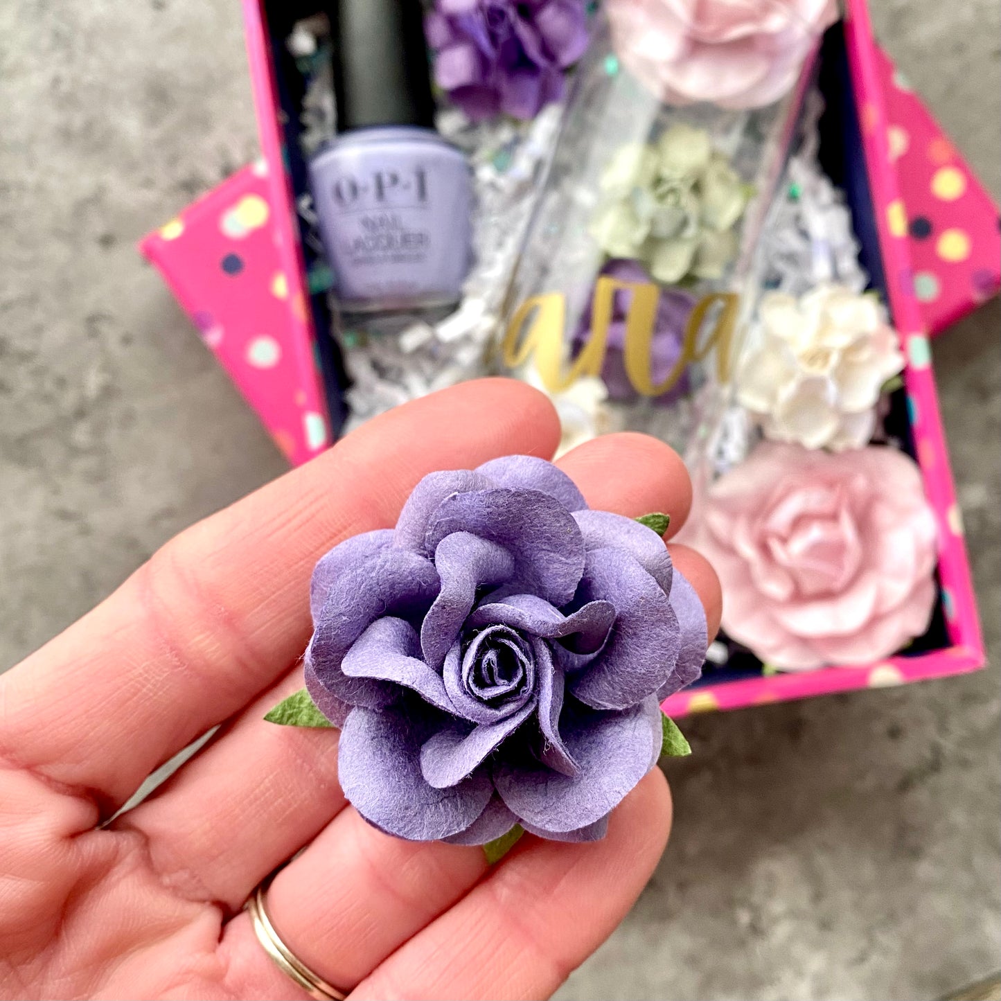 Wedding Flower Craft Kit | 100 Purple Paper Flowers
