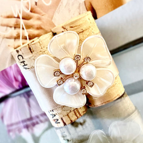 Destination Wedding Favors | Hibiscus Place Card Holders